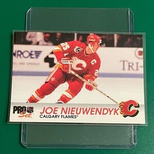 Joe Nieuwendyk #26 1992-93 Pro Set Hockey Trading Card
